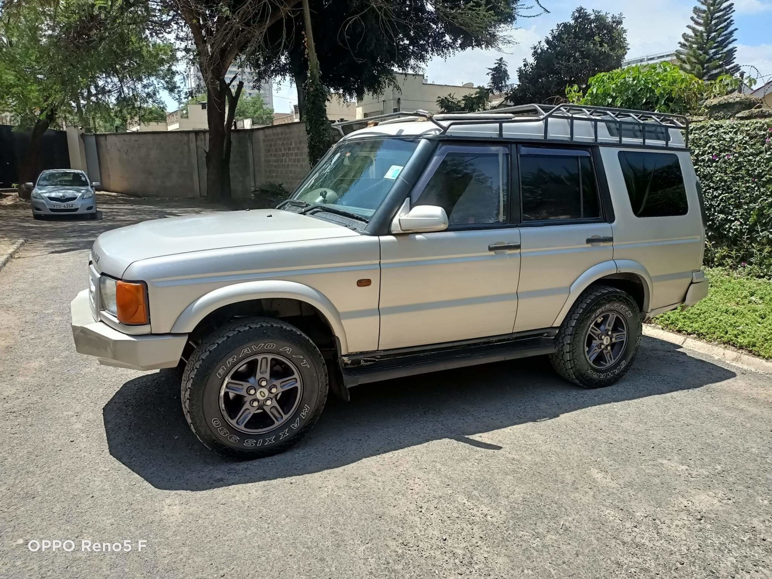 land-rover-discovery