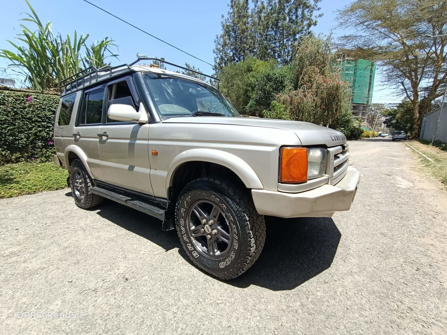 land-rover-discovery-big-2