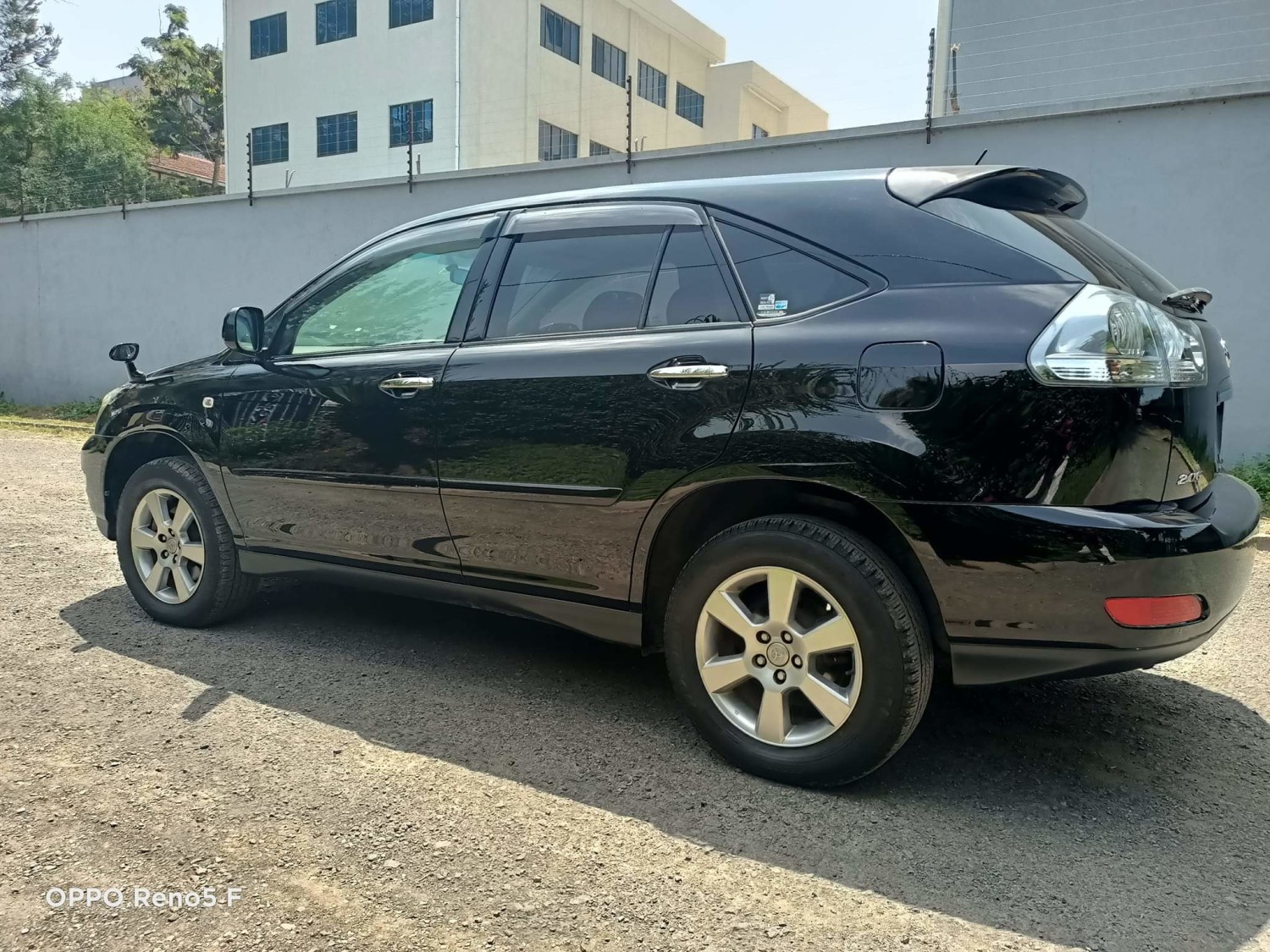 toyota-harrier