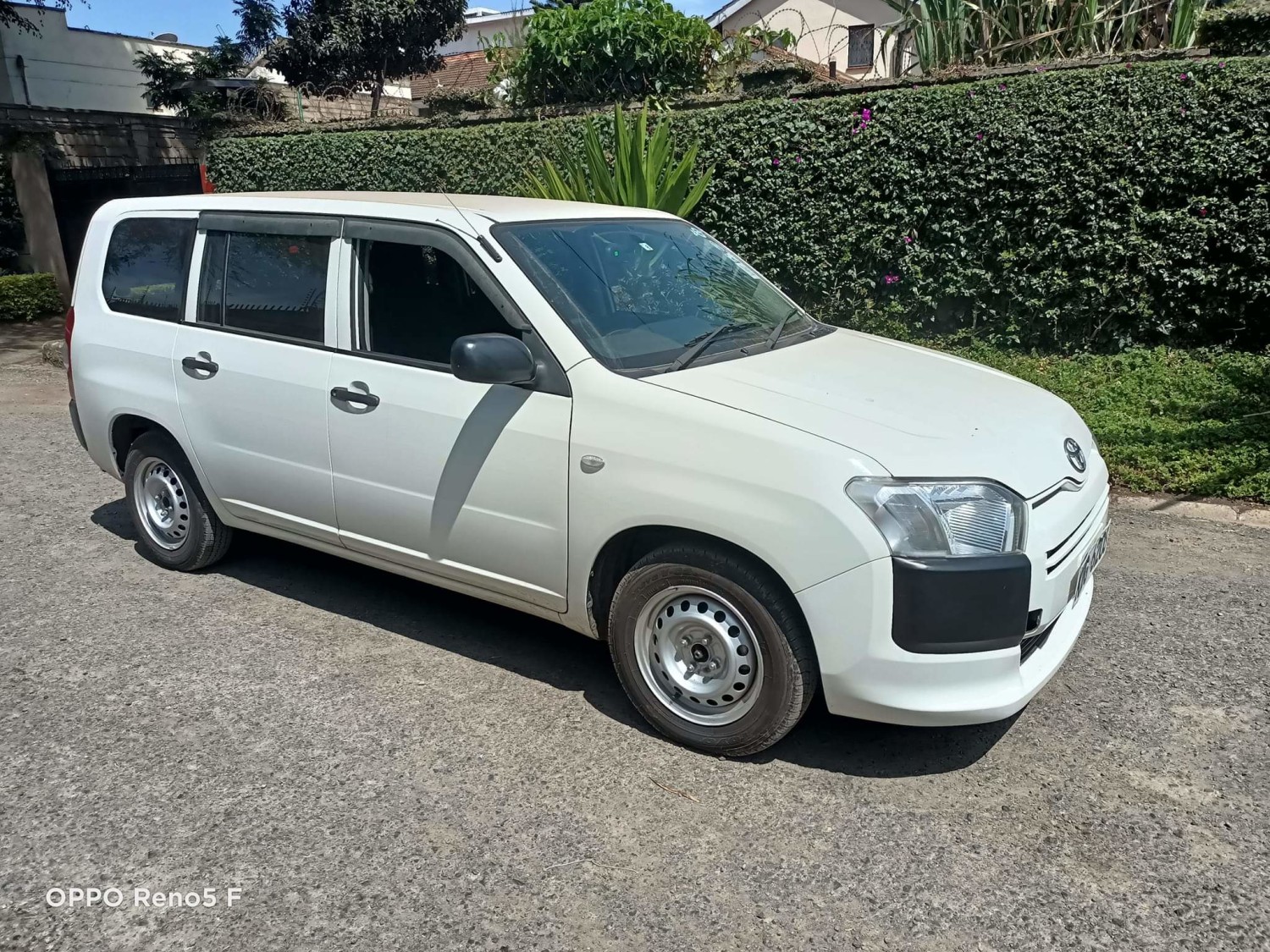toyota-probox