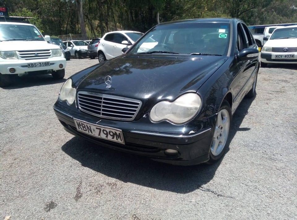 mercedes-benz-c200