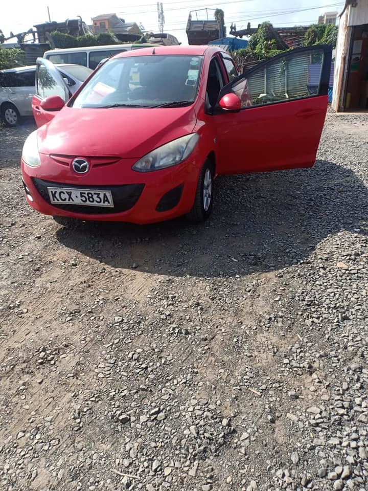 mazda-demio