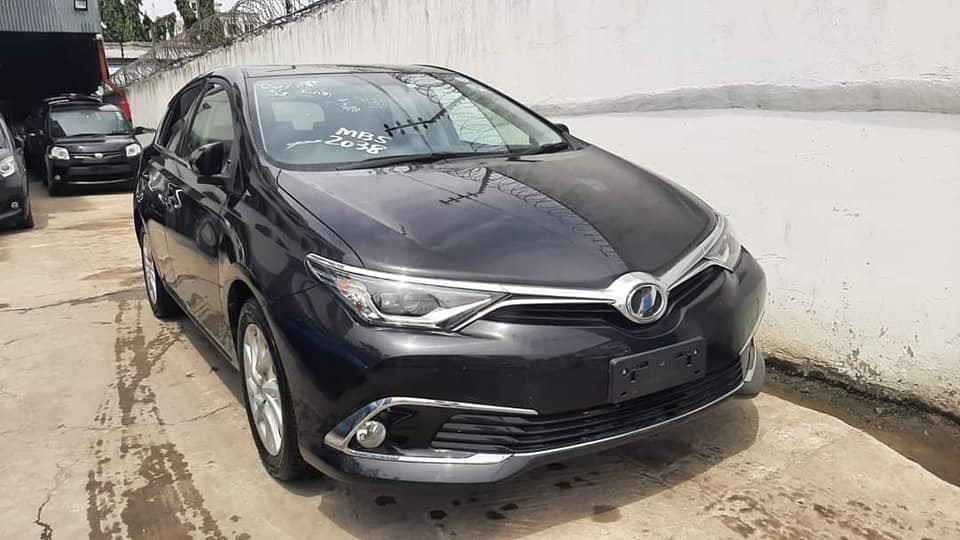 toyota-auris