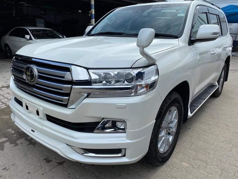 toyota-landcruiser