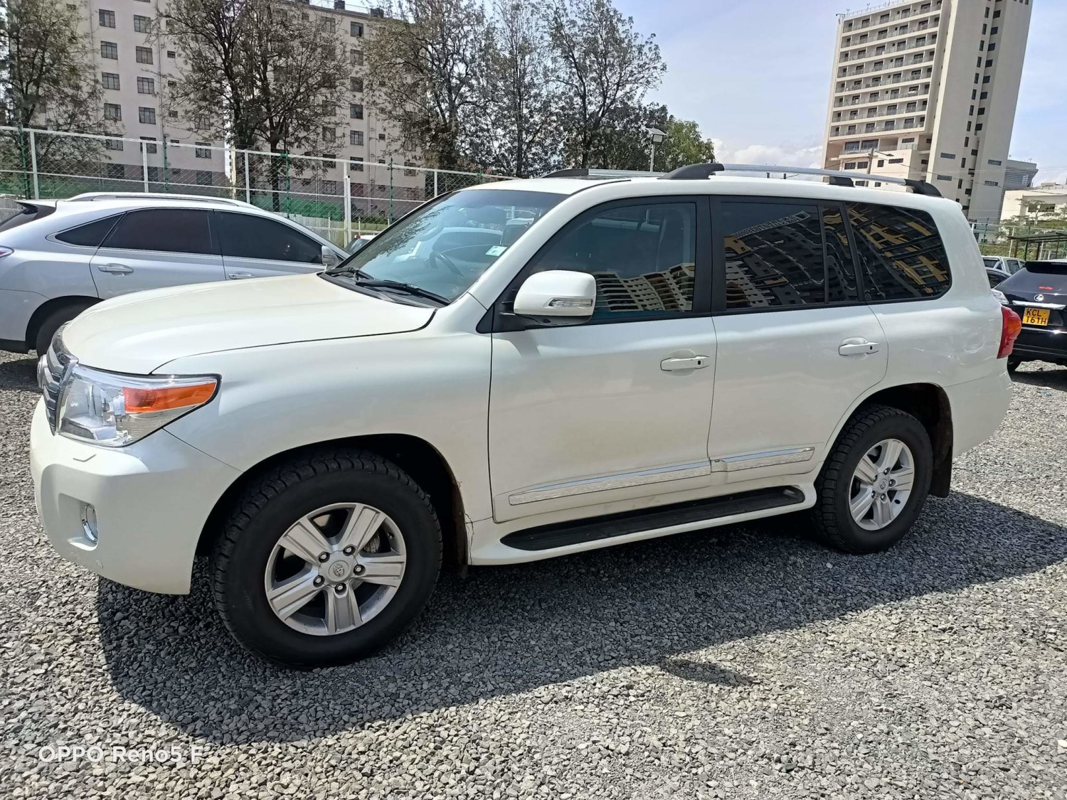 toyota-land-cruiser-prado