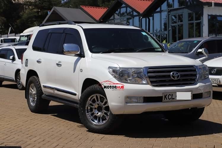 toyota-land-cruiser-v8