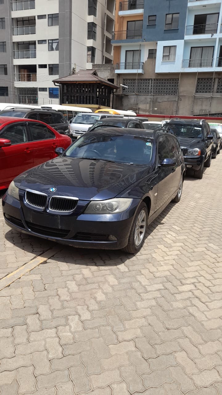 bmw-320i
