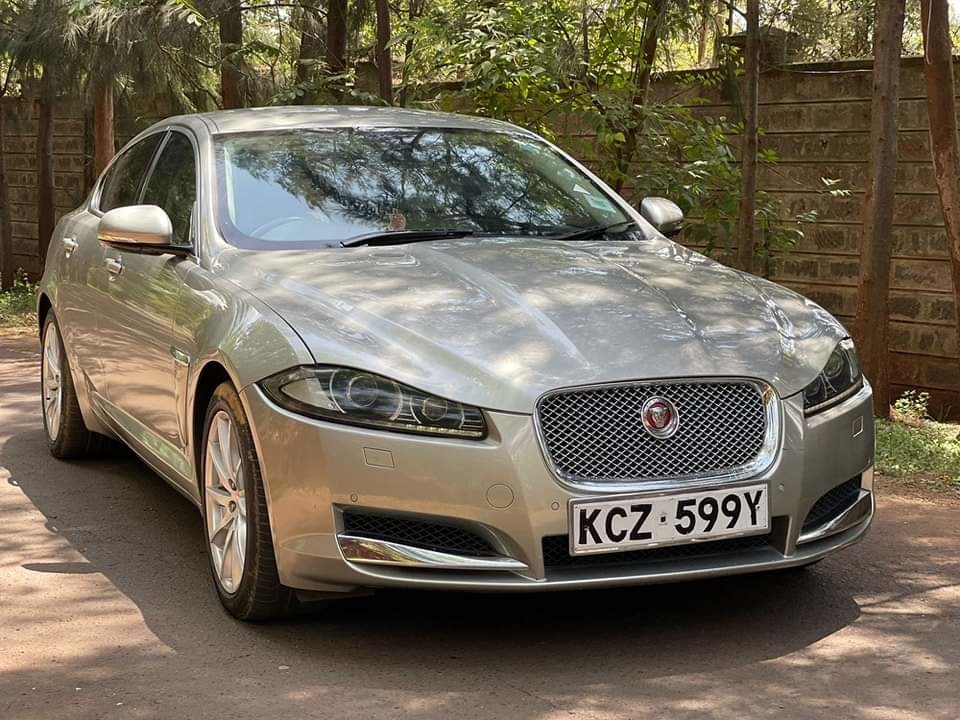 jaguar-xf