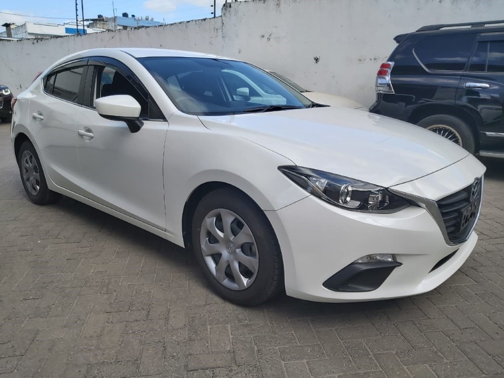 mazda-axela-2016-model