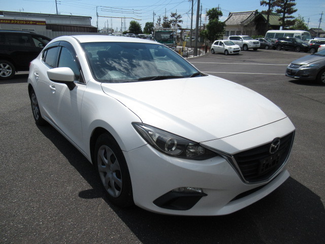mazda-axela