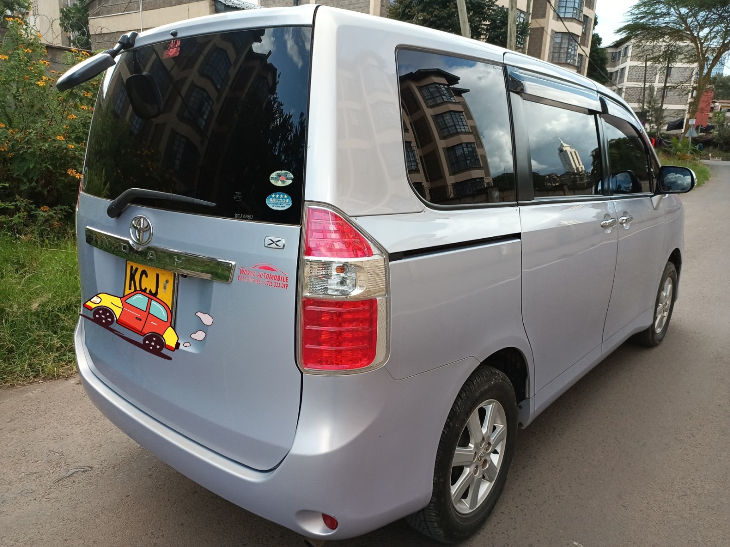 toyota-noah