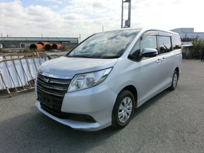 toyota-noah