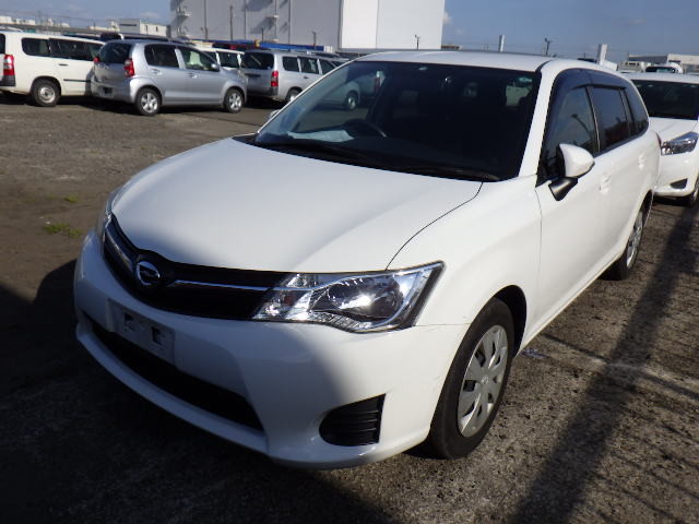 toyota-fielder-2014-model