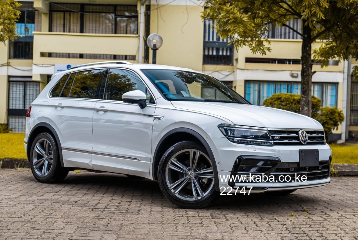 vw-tiguan-r-line-1400cc-petrolkdu-regpearl-white2018-model-headsup-display-power-boot