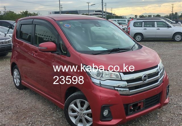 nissan-dayz-highway-star-2018-kdw-650cc-petrol-wine-red-colour-360-camera-collision-control