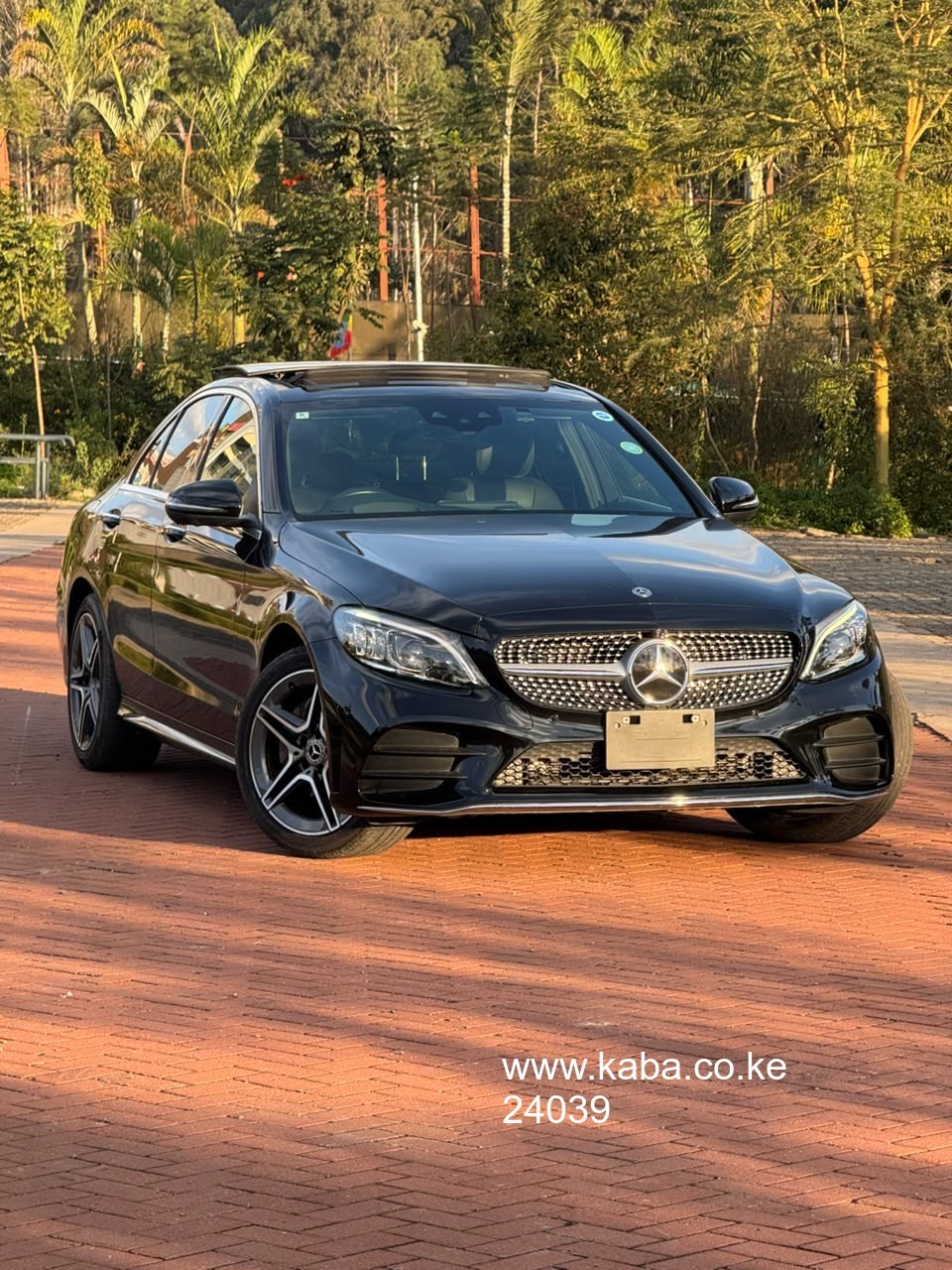 2020-mercedes-benz-c200-amg-sunroof
